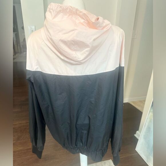 Nike Women's Windrunner Jacket M - Picture 5 of 7